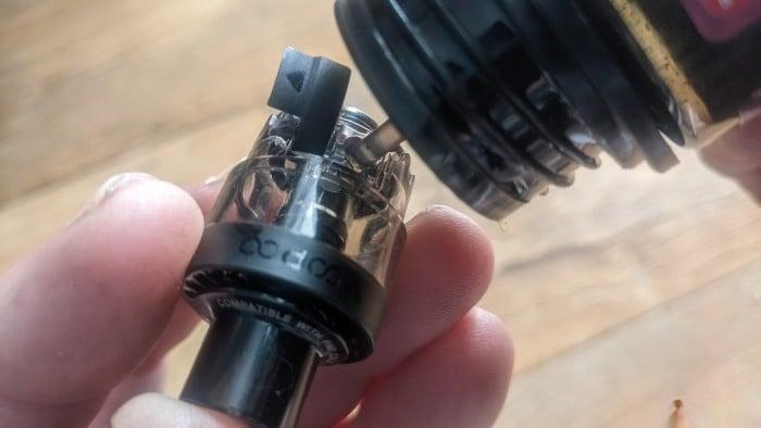 How-to-fill-the-Voopoo-PNP-pod-2-Photoroom - Cigarettes electroniques, e-liquides, vape Casablanca Maroc